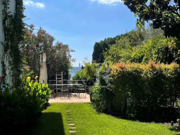 Image No.51-6 Bed House for sale