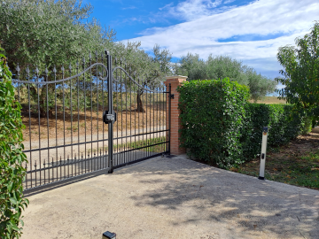 1c6feda7-048d-46a0-8ec9-9d2bd1f414e9-1_all_757