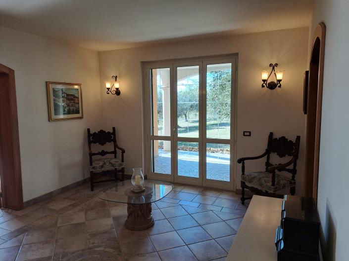 Image No.11-Maison / Villa de 2 chambres à vendre à Collecorvino