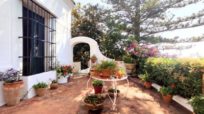 1 - Algeciras, Villa