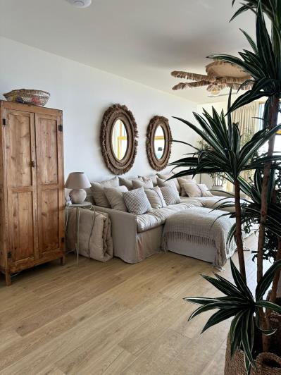 Image No.14-2 Bed Apartment for sale