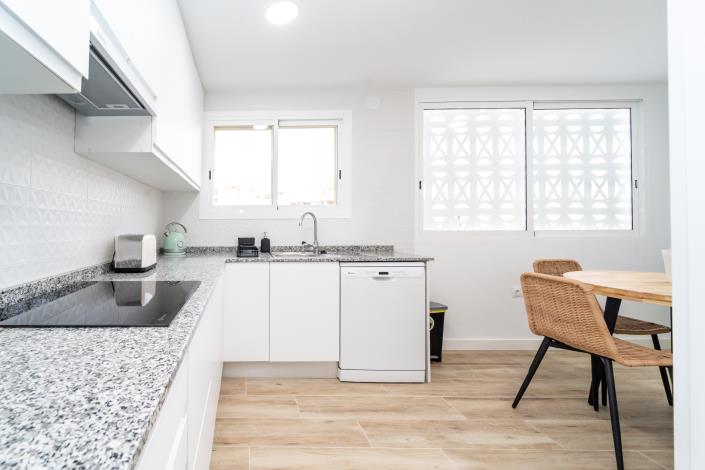 Image No.35-4 Bed Apartment for sale