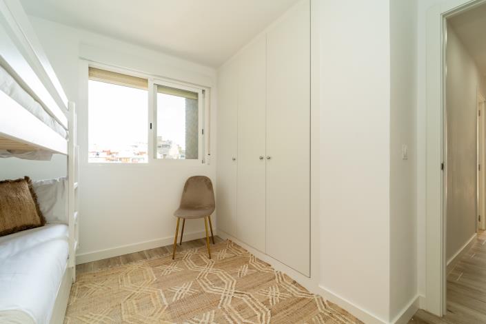 Image No.21-4 Bed Apartment for sale