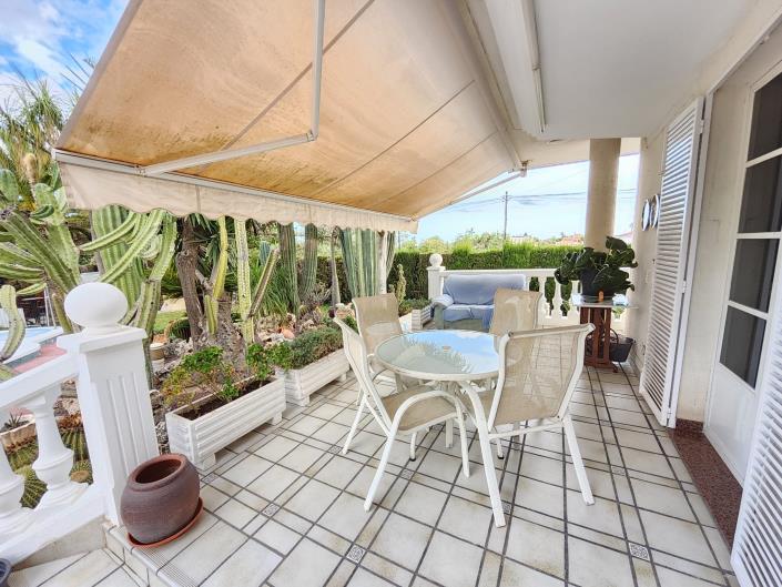 Image No.3-Chalet de 5 chambres à vendre à San Vicente del Raspeig