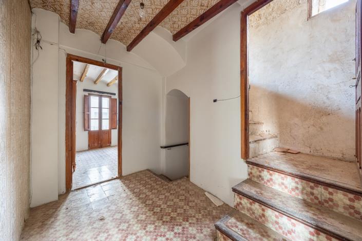 Image No.20-4 Bed Townhouse for sale