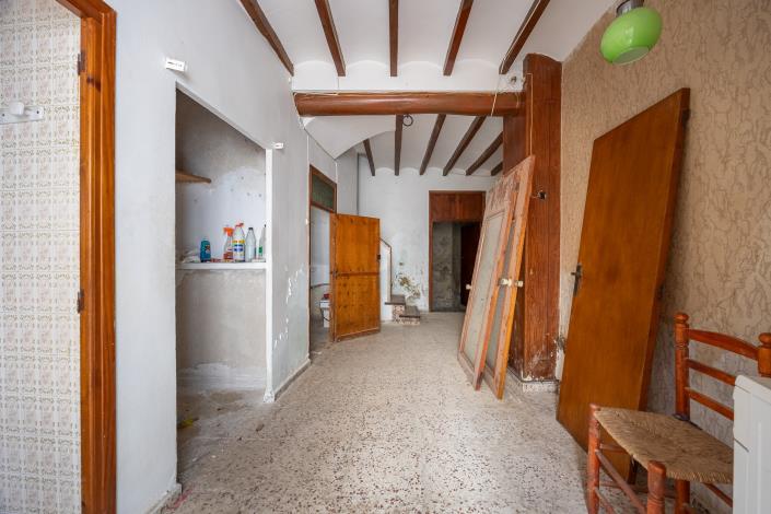 Image No.27-4 Bed Townhouse for sale