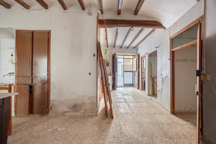 Image No.30-4 Bed Townhouse for sale