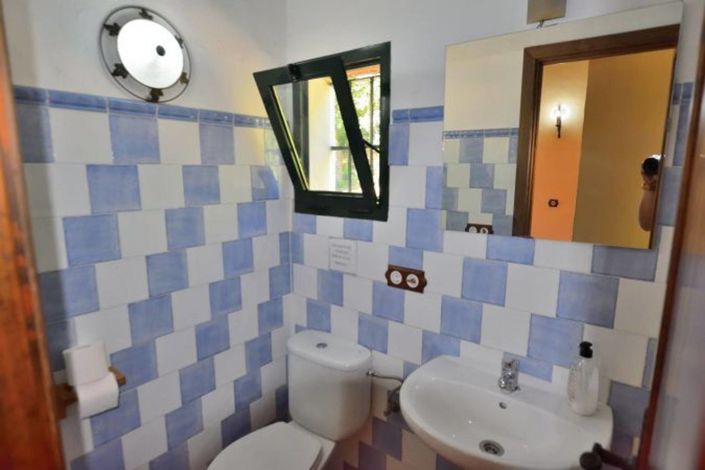 Image No.11-Maison de campagne de 5 chambres à vendre à Cadix