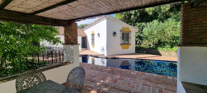 Image No.35-10 Bed Property for sale