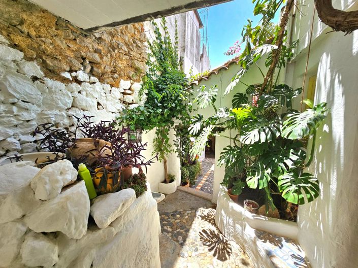 Image No.37-4 Bed Village House for sale