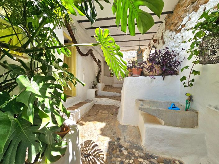 Image No.56-4 Bed Village House for sale