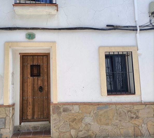 Image No.10-3 Bed Townhouse for sale