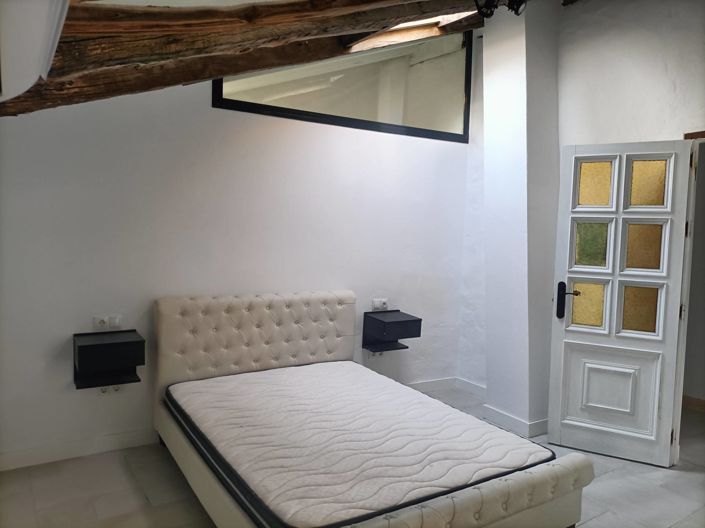 Image No.19-3 Bed Townhouse for sale