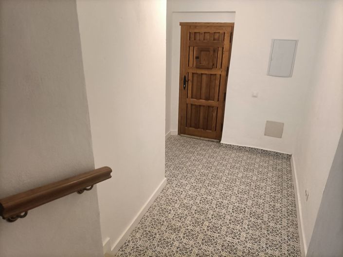 Image No.23-3 Bed Townhouse for sale