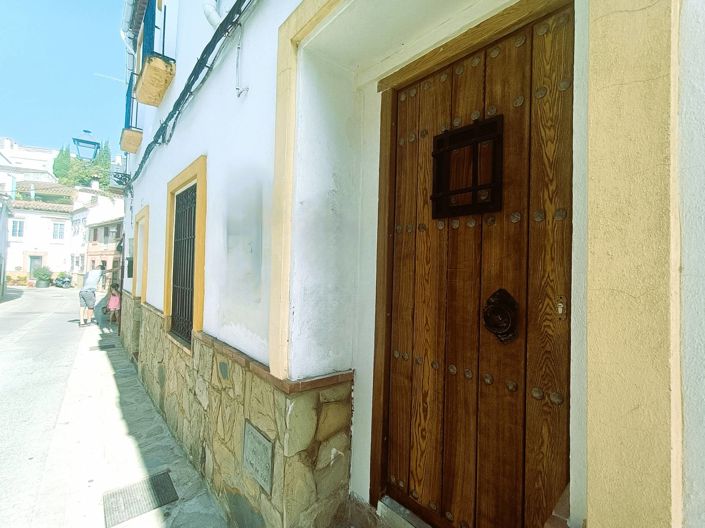 Image No.7-3 Bed Townhouse for sale