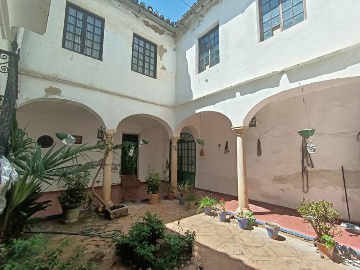 Image No.17-8 Bed Mansion for sale