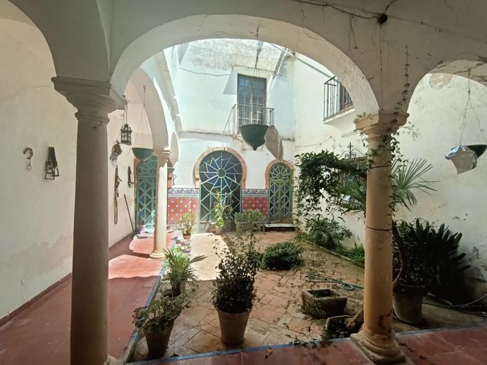 Image No.27-8 Bed Mansion for sale