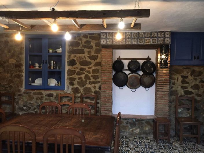 Image No.12-5 Bed Property for sale