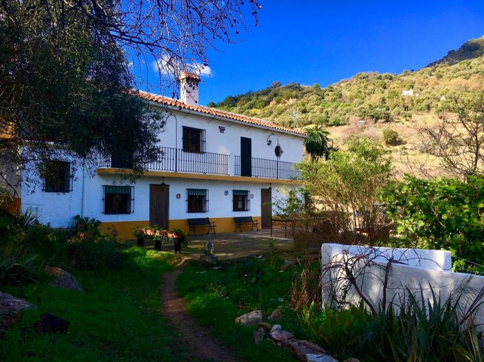 Image No.38-5 Bed Property for sale