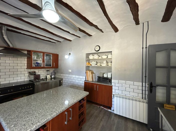 Image No.8-Propriété de 12 chambres à vendre à Caniles