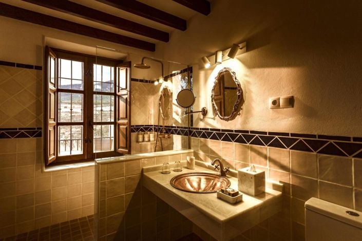 Image No.41-7 Bed Property for sale