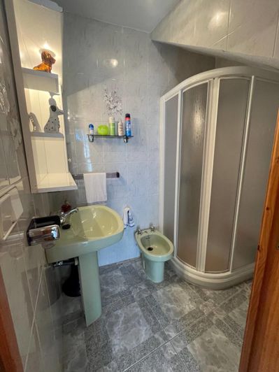 Image No.27-4 Bed Townhouse for sale