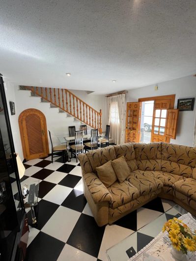 Image No.3-4 Bed Townhouse for sale