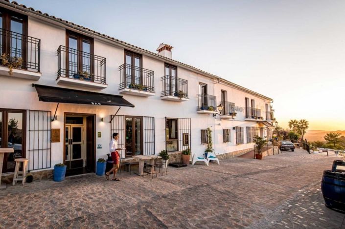 Image No.3-7 Bed Property for sale