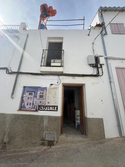 Image No.2-2 Bed Property for sale