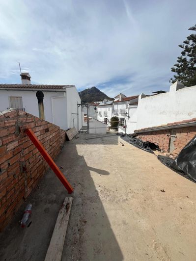 Image No.8-2 Bed Property for sale