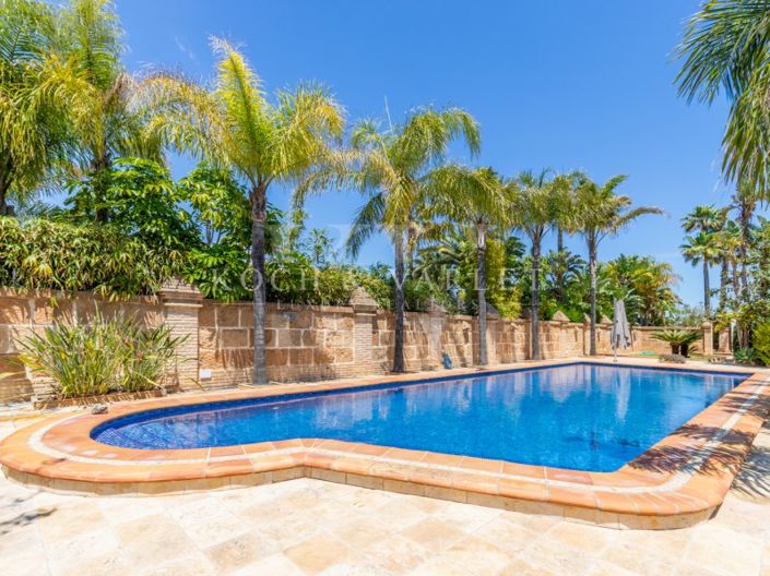 Image No.68-5 Bed Villa for sale