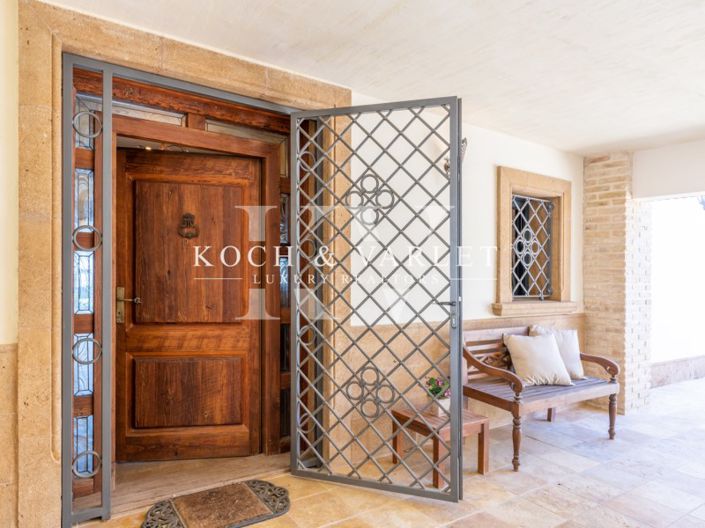 Image No.8-5 Bed Villa for sale