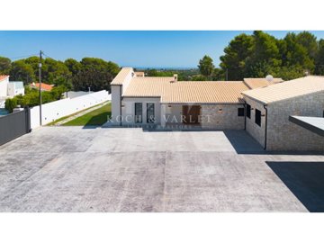 id08657001-0000-0500-0000-000011d031ab