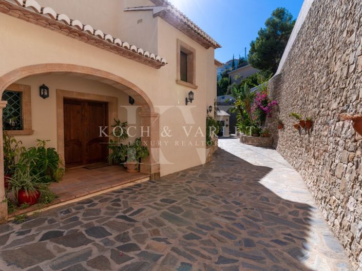 Image No.10-5 Bed Villa for sale