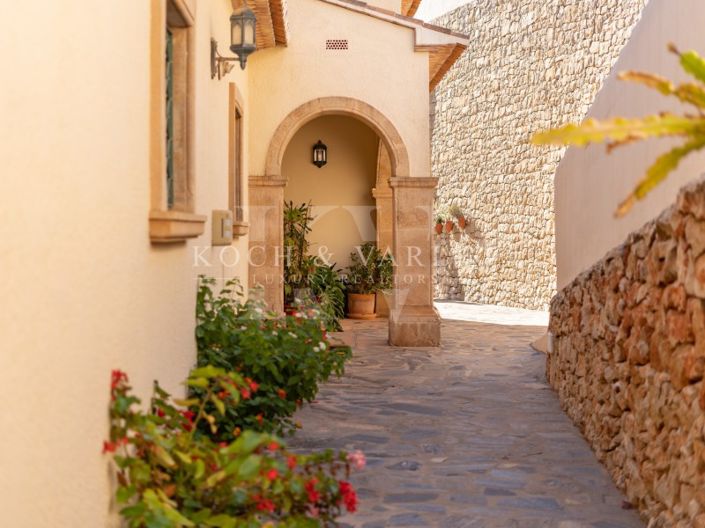 Image No.14-5 Bed Villa for sale