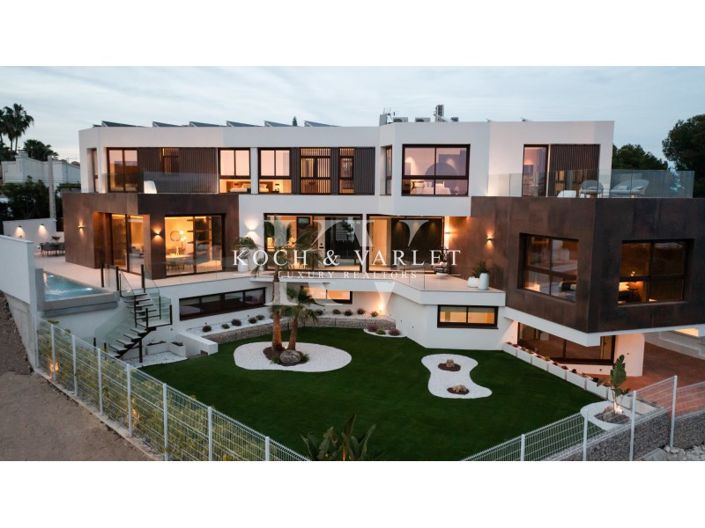 Image No.2-4 Bed Villa for sale