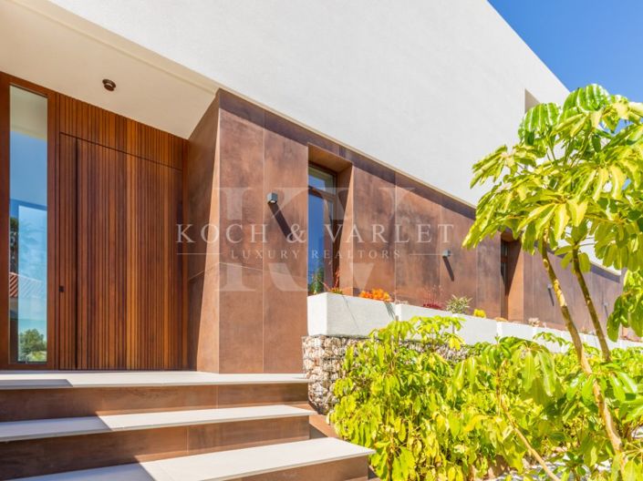 Image No.48-4 Bed Villa for sale