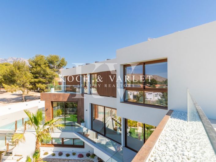 Image No.55-4 Bed Villa for sale