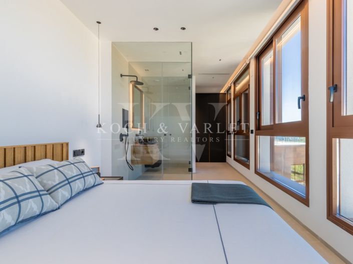 Image No.57-4 Bed Villa for sale