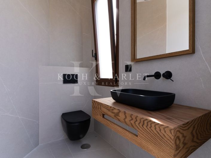 Image No.65-4 Bed Villa for sale