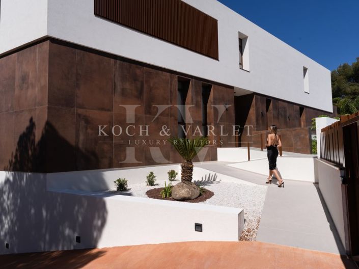 Image No.8-4 Bed Villa for sale