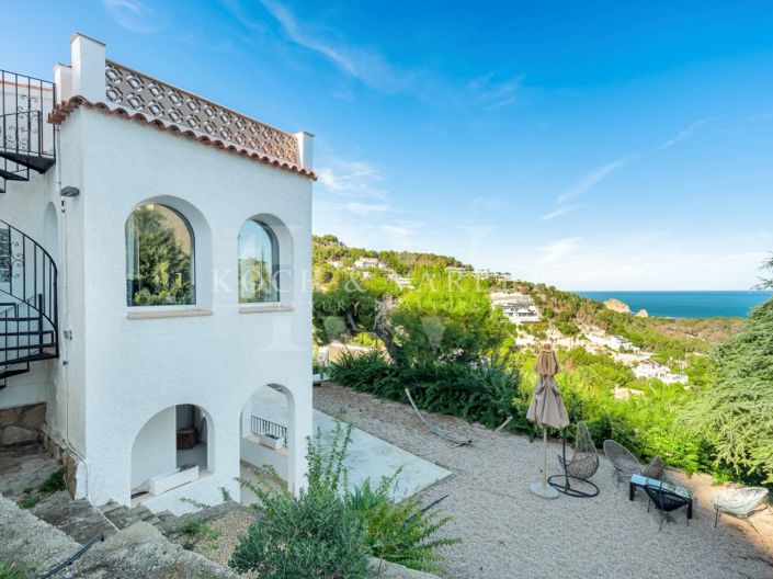 Image No.23-4 Bed Villa for sale