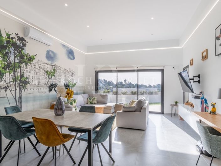 Image No.9-7 Bed Villa for sale