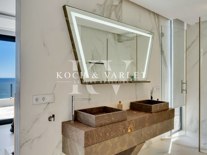 Image No.34-5 Bed Villa for sale