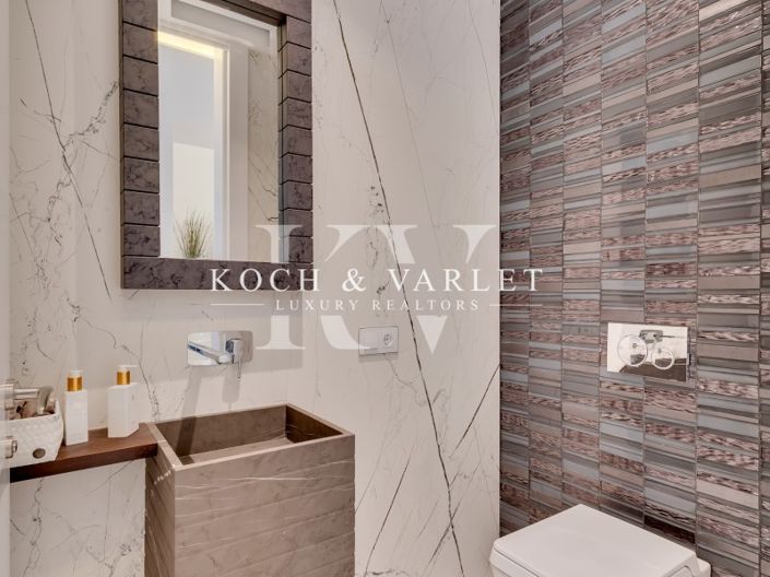 Image No.42-5 Bed Villa for sale