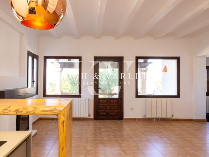 Image No.10-5 Bed Villa for sale