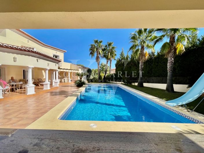 Image No.3-6 Bed Villa for sale