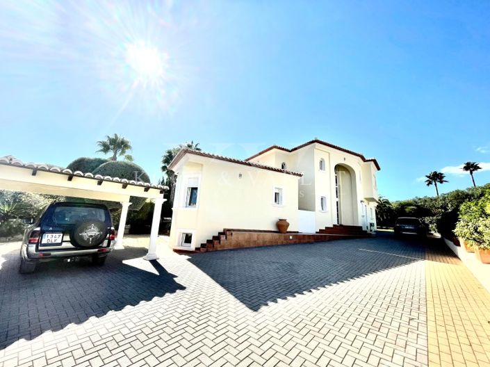 Image No.7-6 Bed Villa for sale