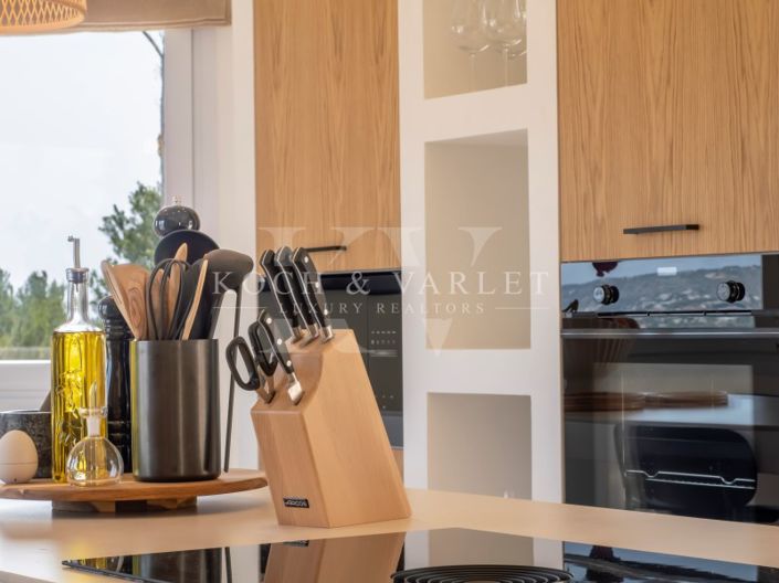 Image No.16-9 Bed Villa for sale