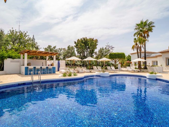 Image No.3-9 Bed Villa for sale